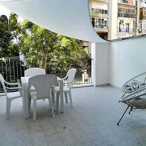 comfort-apartment-and-terrace-nel-cuore-di-bari.barihotels.org/